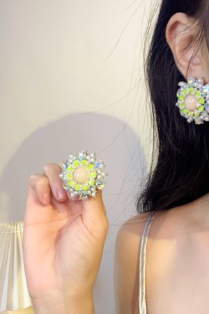 Vintage-Inspired Green Floral Pearl Mermaid Earrings - Large Exaggerated Round Geometric French Ear Studs