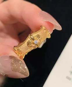 Vintage-Inspired Iris Flower Ring for Women - Exquisite Palace Style, Niche Design, Versatile High-End Look