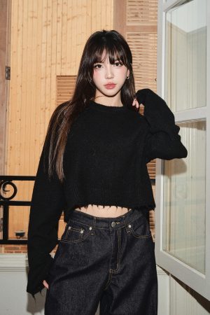 Vintage-Inspired Loose Fit Round Neck Knitted Sweater for Women - Soft Autumn Winter Outerwear
