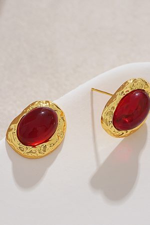 Vintage-Inspired Red Earrings for Women - 2025 Trendy Lightweight Luxury Jewelry for Autumn & Winter, Niche Design Accessories