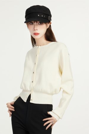 Vintage-Inspired Round Neck Knitted Cardigan for Women - Elegant Short Coat for Spring and Autumn, Stylish Niche Design