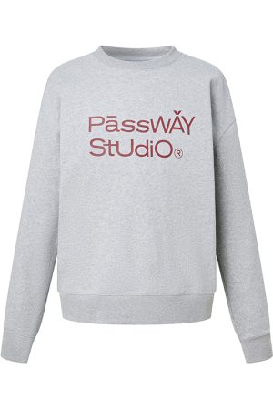 Vintage-Inspired Round Neck Sweatshirt with Trendy Logo Print - American Retro Style Jacket for Casual Fashion