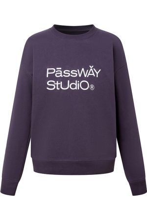 Vintage-Inspired Round Neck Sweatshirt with Trendy Logo Print - American Retro Style Jacket for Casual Fashion