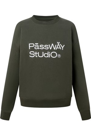 Vintage-Inspired Round Neck Sweatshirt with Trendy Logo Print - American Retro Style Jacket for Casual Fashion