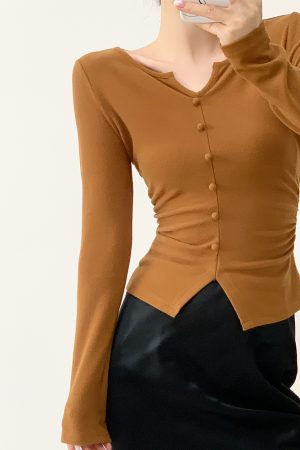 Vintage-Inspired V-Neck Knitted Top for Women with Pleated Design and Slim Fit, Perfect for Y2K and Korean Style Fashion