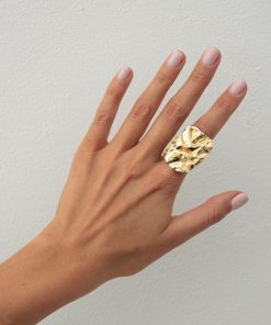 Vintage Irregular Glossy Rectangular Ring - Exaggerated Pleated Hand Accessory for European and American Style Fashion