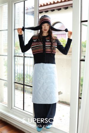 Vintage Jacquard Pleated Pilot Earflap Knit Hat in Merino Wool - Cozy Winter Accessory, Retro Style, 90s Inspired Fashion