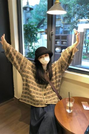 Vintage Japanese Retro Wool Sweater Coat in Pumpkin and Forest Green - Warm Lazy Knit Cardigan for Cozy Style