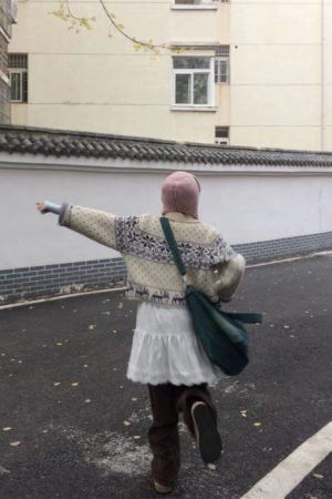 Vintage Japanese-Style Heavy-Duty Stand Collar Zip-Up Knitted Cardigan with Snowflake Embroidery for Women - Autumn Winter Fashion