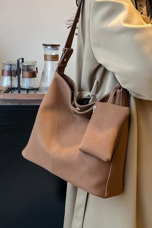 Vintage Large Capacity Crossbody Bucket Bag for Women - Casual Versatile Shoulder Bag for Commuters, Autumn 2025 Style