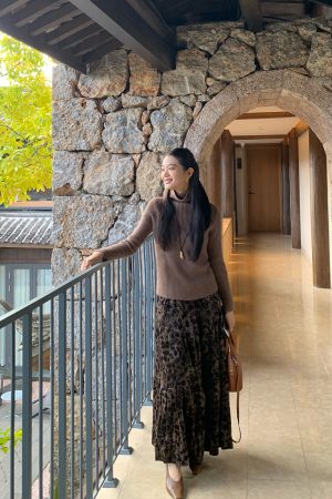 Vintage Leopard Print Velvet Midi Skirt for Women, Pleated A-Line Design, Perfect for 90s and Y2K Fashion Styles