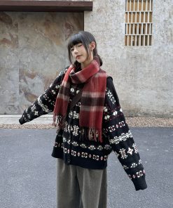 Vintage Loose Fit Knitted Cardigan Sweater for Women - High-End Feel, Round Neck, Lazy Style Outerwear