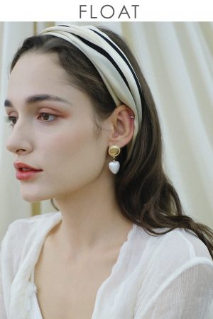 Vintage Minimalist Long Heart-Shaped Pearl Pendant Earrings - Retro 925 Silver Metal Ear Clips for Women