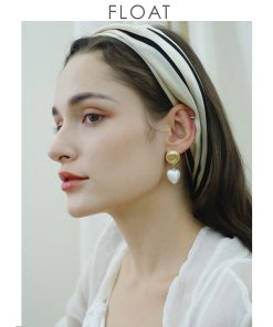 Vintage Minimalist Long Heart-Shaped Pearl Pendant Earrings - Retro 925 Silver Metal Ear Clips for Women