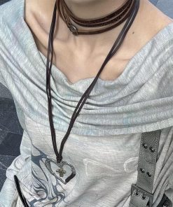 Vintage Multi-Layered Heart Cross Necklace for Women, Exaggerated Hoodie Chain, Long Sweater Chain, Y2K European American Style