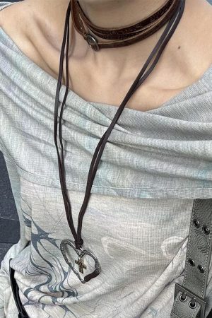 Vintage Multi-Layered Heart Cross Necklace for Women, Exaggerated Hoodie Chain, Long Sweater Chain, Y2K European American Style