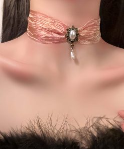 Vintage Palace Style Pearl Pendant Necklace, Sheer Silk Ethnic Choker, Elegant Neck Chain, Boho Jewelry Accessory