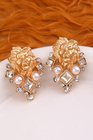 Vintage Pearl Earrings with Diamond-Studded Lion Head, Court Style, Imitation Pearl Design, Elegant Statement Jewelry