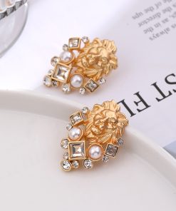 Vintage Pearl Earrings with Diamond-Studded Lion Head, Court Style, Imitation Pearl Design, Elegant Statement Jewelry