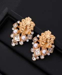 Vintage Pearl Earrings with Diamond-Studded Lion Head, Court Style, Imitation Pearl Design, Elegant Statement Jewelry