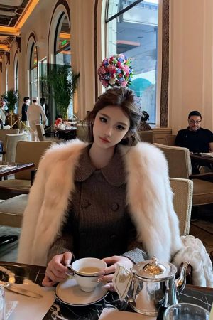 Vintage Plaid Doll Collar Woolen Top and Skirt Women's Set - Chic Temperament Winter Outfit