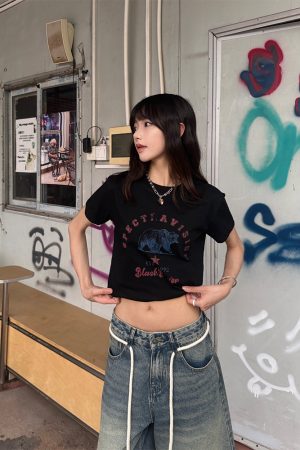 Vintage Print Slim Fit Shoulder T-Shirt for Women - American Retro Short Sleeve Round Neck Top, Trendy 90s Y2K Style