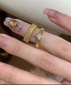 Vintage Purple Bauhinia Flower Textured Small Square Diamond Ring for Women - Lightweight Luxury Retro Index Finger Jewelry 2025