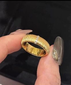 Vintage Purple Bauhinia Flower Textured Small Square Diamond Ring for Women - Lightweight Luxury Retro Index Finger Jewelry 2025