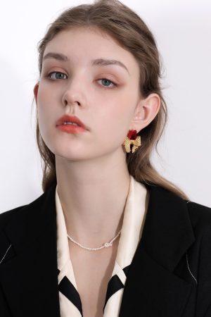 Vintage Red Square Diamond Metal Woven Bow Earrings for Women, 925 Silver Clip-On Design, Perfect for New Year Celebrations