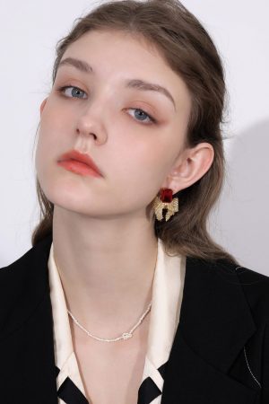 Vintage Red Square Diamond Metal Woven Bow Earrings for Women, 925 Silver Clip-On Design, Perfect for New Year Celebrations