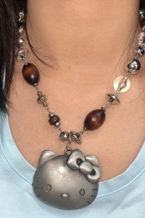 Vintage Retro Distressed Kitty Cat Bead Necklace for Women, Cute Cartoon Pendant Clavicle Chain, Niche Design, Y2K Style