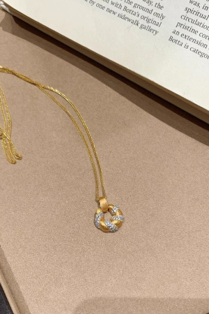 Vintage Retro Textured Diamond-Studded Twisted Necklace for Women, Exquisite Collarbone Chain, 2025 Fashion Statement Piece