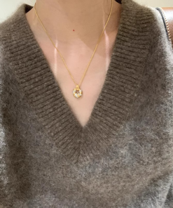 Vintage Retro Textured Diamond-Studded Twisted Necklace for Women, Exquisite Collarbone Chain, 2025 Fashion Statement Piece