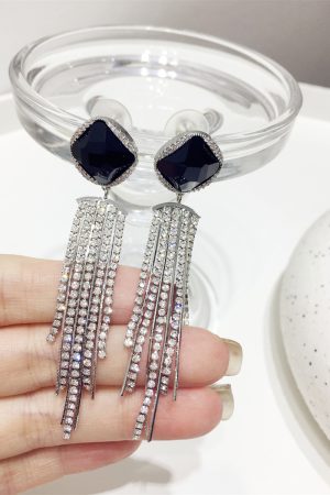 Vintage Rhinestone Metal Tassel Earrings - Black Rope Diamond Geometric Design for Trendy Fashion Lovers - Slimming Face Accessories
