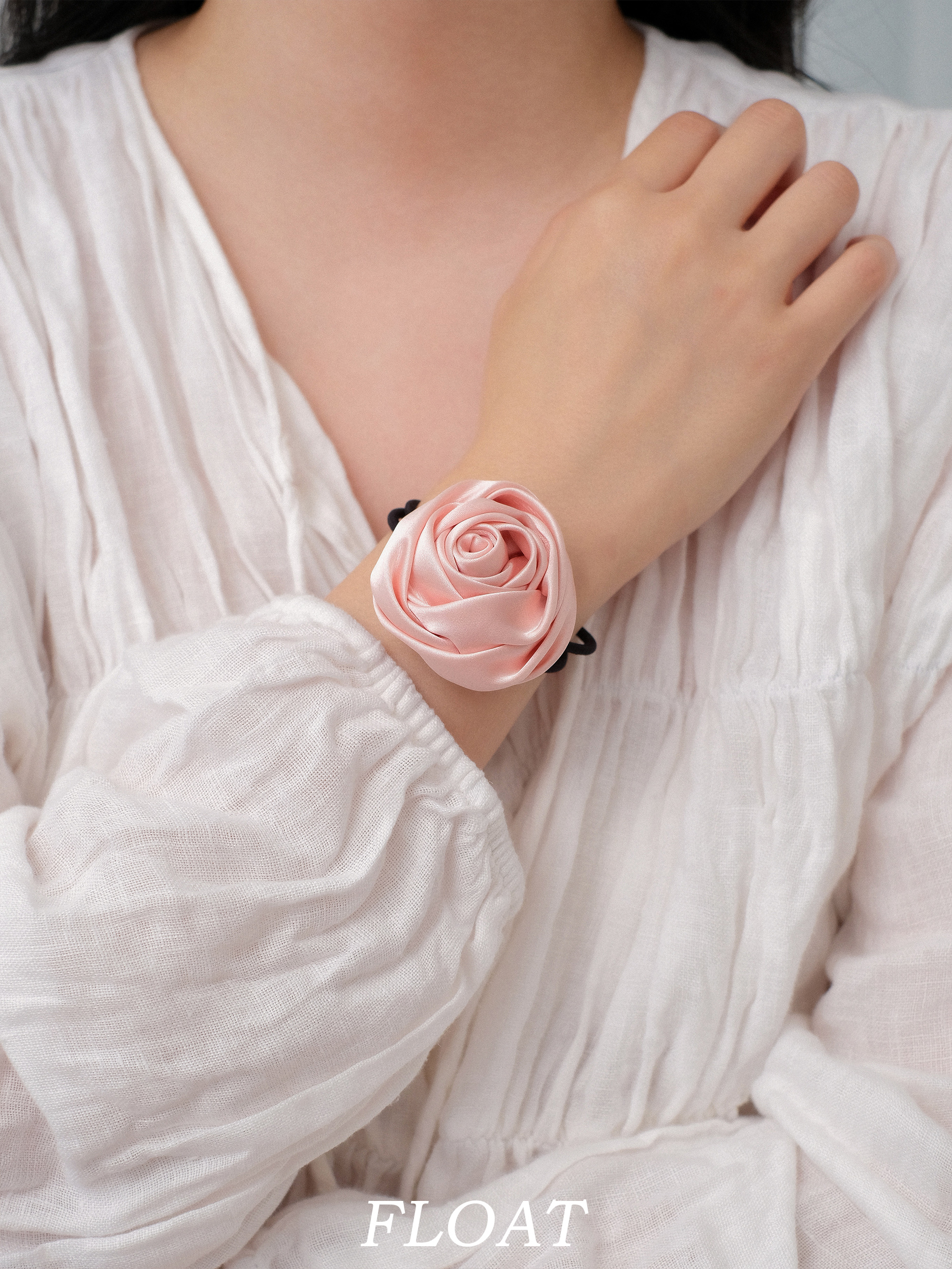 Vintage Rose Floral Hair Clip with Side Bow - Girly Pink Hair Accessory for Women, High-End Feel, Perfect for 90s and Y2K Styles Vintage Rose Floral Hair Clip with Side Bow - Girly Pink Hair Accessory for Women, High-End Feel, Perfect for 90s and Y2K Styles