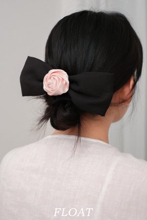 Vintage Rose Floral Hair Clip with Side Bow - Girly Pink Hair Accessory for Women, High-End Feel, Perfect for 90s and Y2K Styles