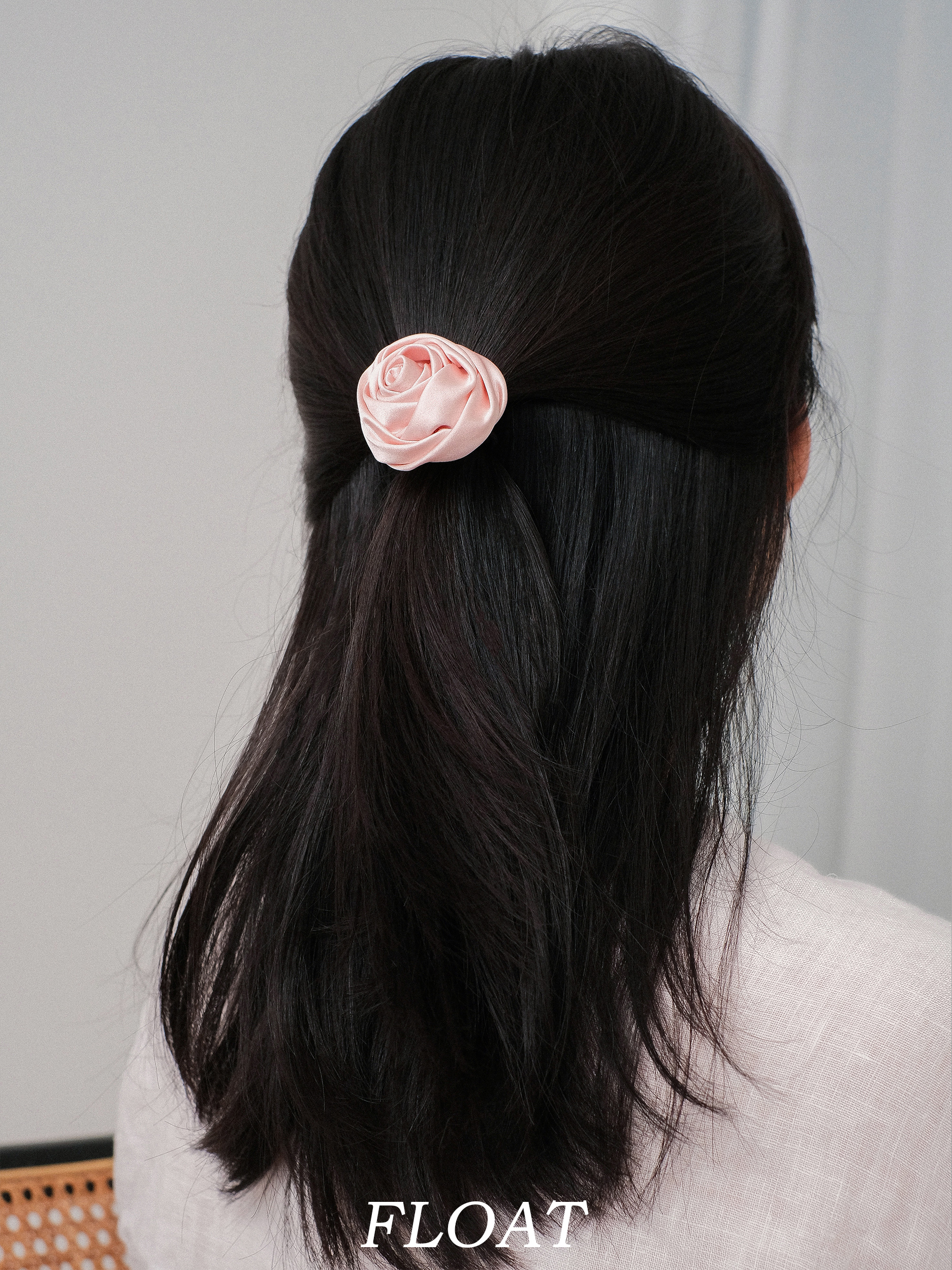 Vintage Rose Floral Hair Clip with Side Bow - Girly Pink Hair Accessory for Women, High-End Feel, Perfect for 90s and Y2K Styles Vintage Rose Floral Hair Clip with Side Bow - Girly Pink Hair Accessory for Women, High-End Feel, Perfect for 90s and Y2K Styles