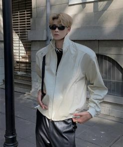 Vintage Stand Collar Leather Jacket for Men and Women, High-End Loose Fit with Shoulder Pads, Short Motorcycle Coat for Spring and Autumn