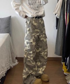 Vintage Street Style Distressed Multi-Pocket Camouflage Cargo Pants for Men - Cleanfit Casual 90s Inspired Fashion