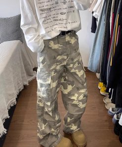 Vintage Street Style Distressed Multi-Pocket Camouflage Cargo Pants for Men - Cleanfit Casual 90s Inspired Fashion