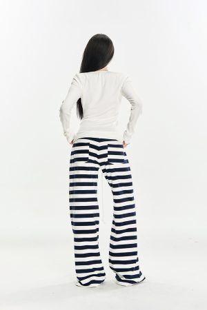 Vintage Striped Wide-Leg Sweatpants for Women - Comfortable Loose Fit Autumn Fashion Pants