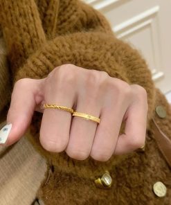 Vintage-Style Adjustable Eight-Pointed Star Ring for Women, High-End Niche Jewelry, Trendy 2025 Design