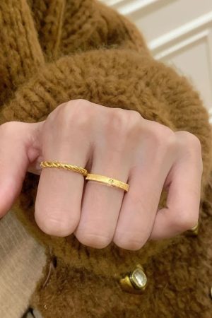 Vintage-Style Adjustable Eight-Pointed Star Ring for Women, High-End Niche Jewelry, Trendy 2025 Design