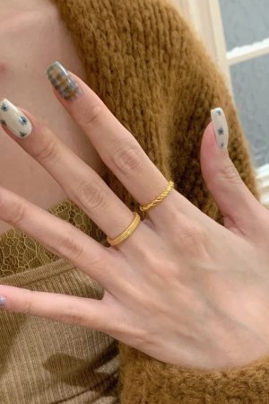Vintage-Style Adjustable Eight-Pointed Star Ring for Women, High-End Niche Jewelry, Trendy 2025 Design
