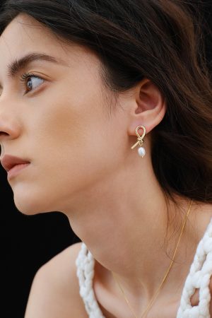 Vintage Style Natural Pearl Gold-Plated Knotted Stud Earrings - Elegant French Design, Perfect for Holiday and Everyday Wear