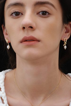 Vintage Style Natural Pearl Gold-Plated Knotted Stud Earrings - Elegant French Design, Perfect for Holiday and Everyday Wear