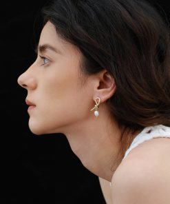 Vintage Style Natural Pearl Gold-Plated Knotted Stud Earrings - Elegant French Design, Perfect for Holiday and Everyday Wear