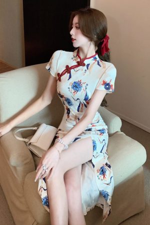 Vintage Summer Qipao Dress for Young Women, Crane Print, Sexy Side Slit, Mid-Length, Elegant 90s Inspired Design