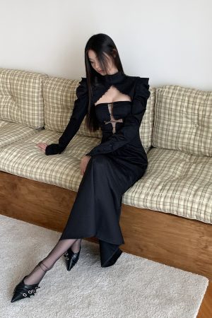 Waist-Cinching Hollow Spider Web Dress - Bizarre Witch Bodycon Gown for Hot Girls, Y2K Style Long Skirt