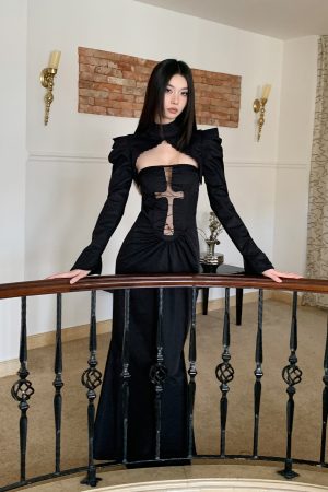 Waist-Cinching Hollow Spider Web Dress - Bizarre Witch Bodycon Gown for Hot Girls, Y2K Style Long Skirt